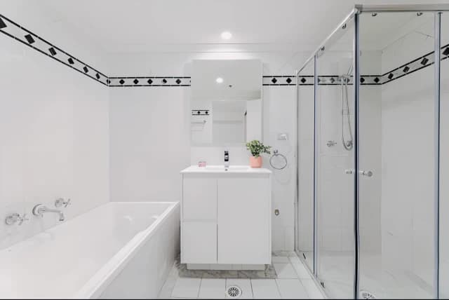 2 bed 2 bath