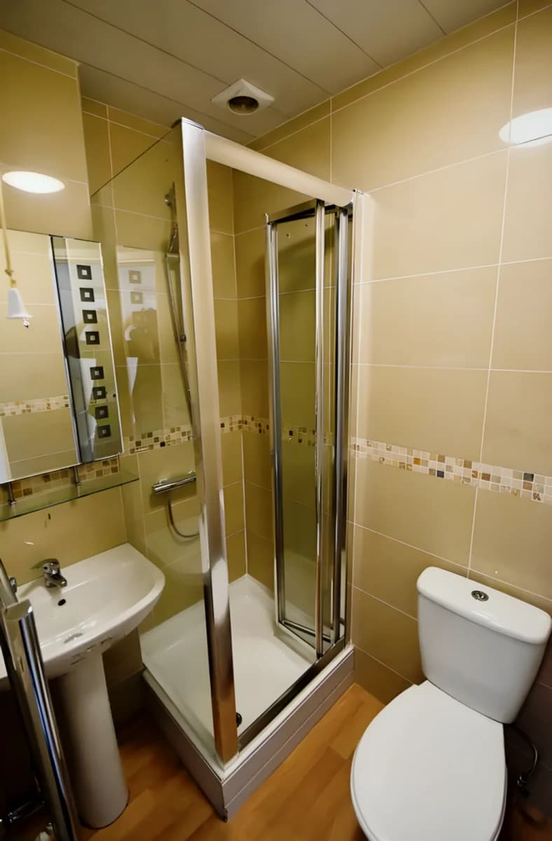 2 Bedrooms 2 bathrooms