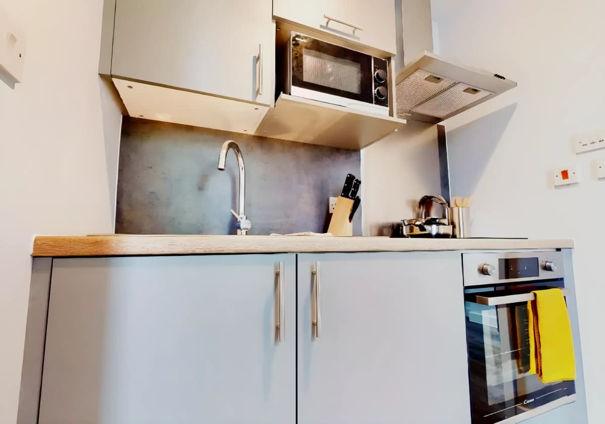 iQ Nelson Court image