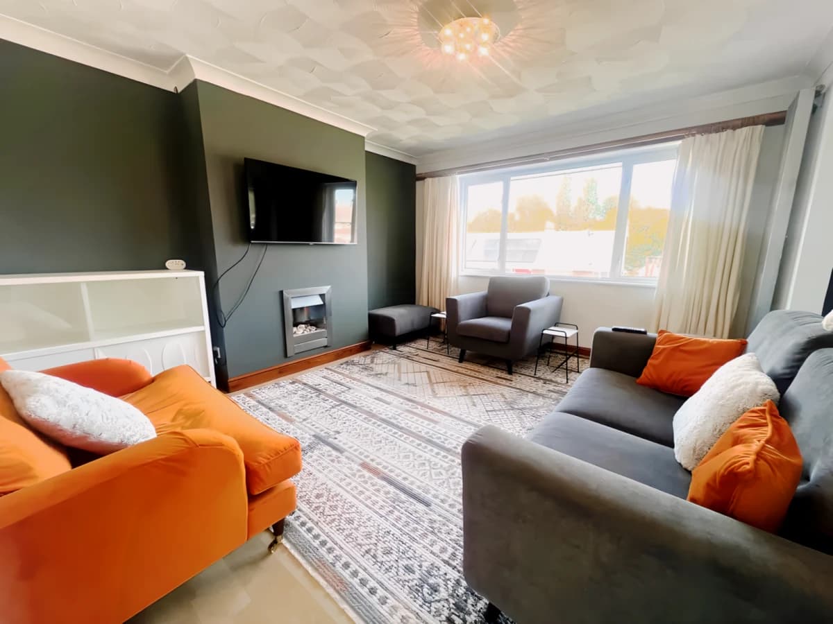 2 bedrooms 1 bathroom