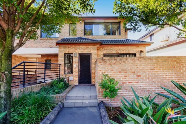 2/93-95 Clissold Parade,Campsie,New South Wales 2194