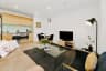 Bright 1-bedroom apartment near St Paul's Cathedral, Melbourne