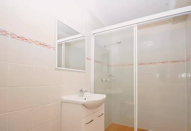 3 bed 2 bath*35