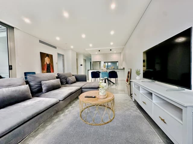 3 bed 2 bath