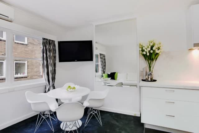 Charming studio near South Yarra train station