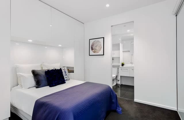 2 Bedroom