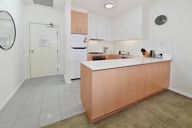 apartment near Elizabeth Street image