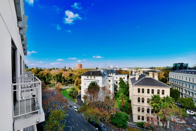 studio near Saint Andrews Place image