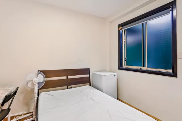 Room 4