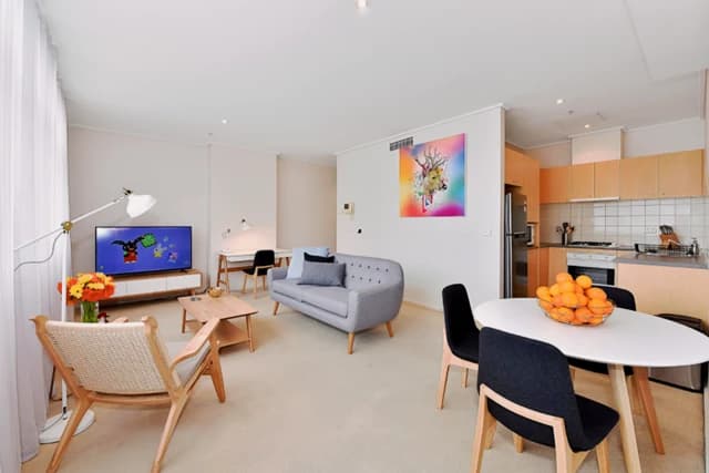 apartment near Little Lonsdale Street image
