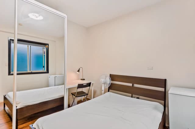 Room 4