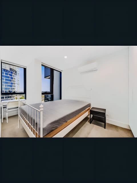 500 Elizabeth Street image