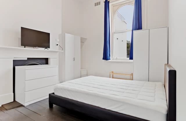 Room11