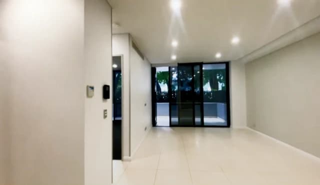 1 bed 1 bath-Including furniture