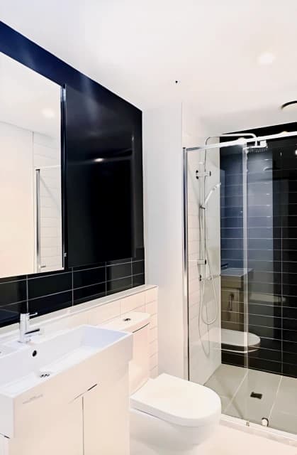 3 Bed 2 Bath 1 C