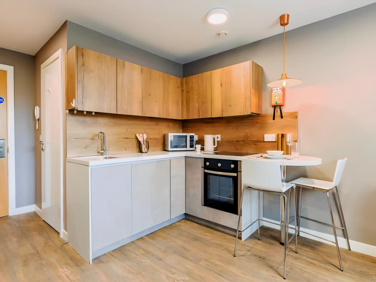 800 Bristol Road image