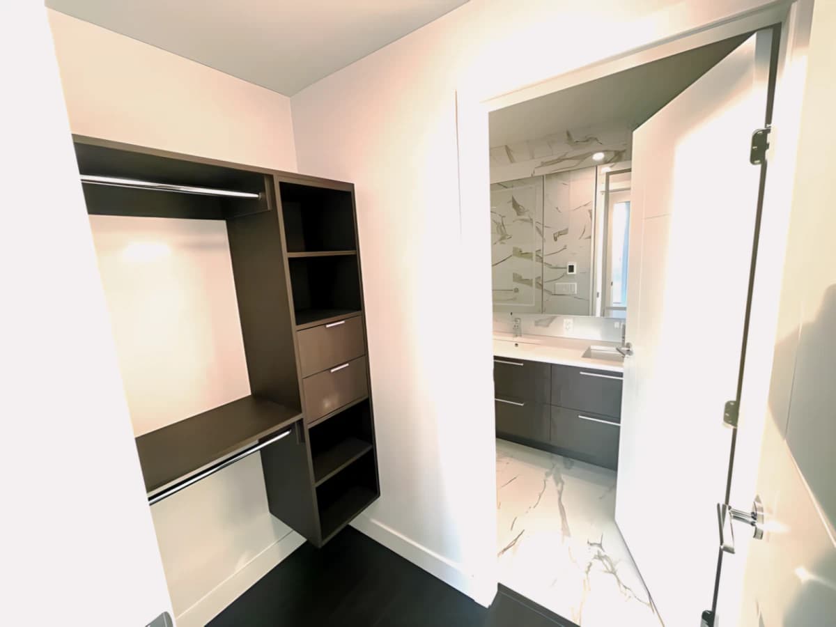 2 Bed 2 Bathroom 1 Study
