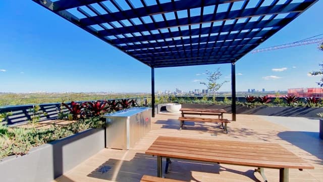 Outdoor Features