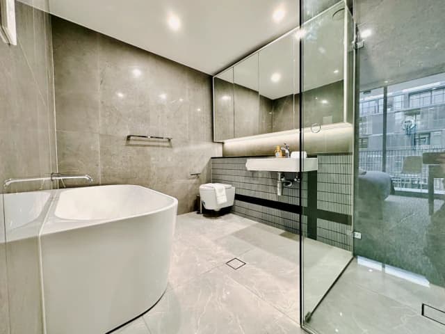 3 bed 2 bath