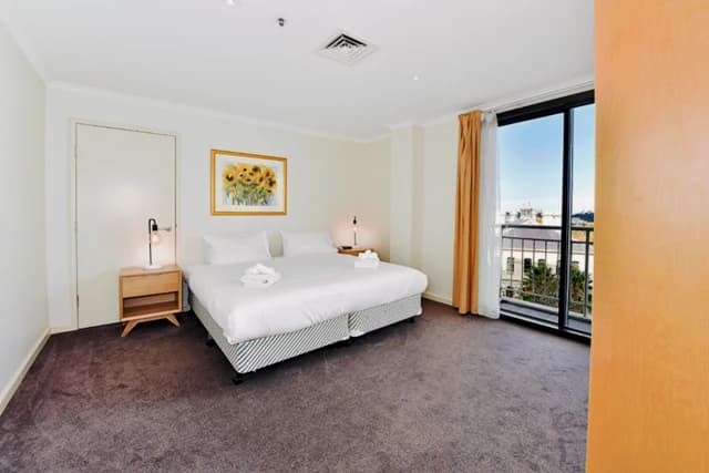Nice 2-bedroom apartment near Fitzroy Gardens
