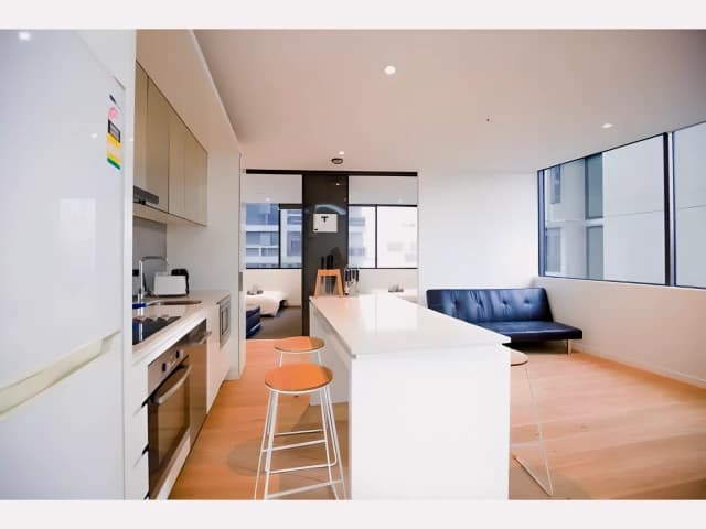 33 Rose Lane image