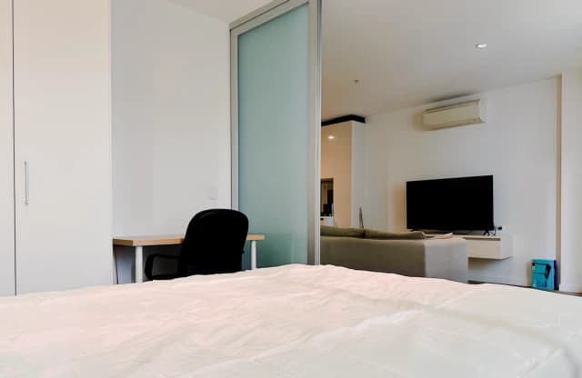 1202/639 Lonsdale St image
