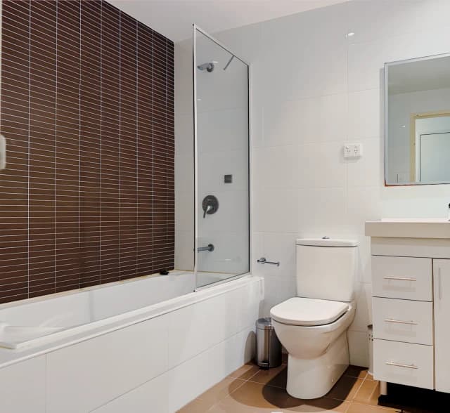 2 bed 2 bath*102-master room