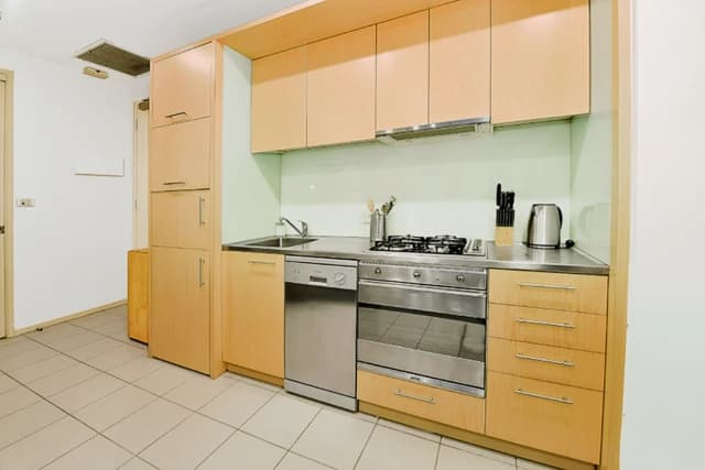 apartment near Collins Street image 5