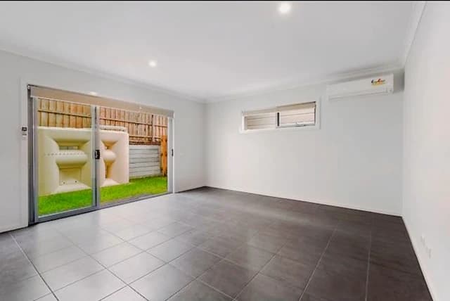 3 Bed, 2 Bath