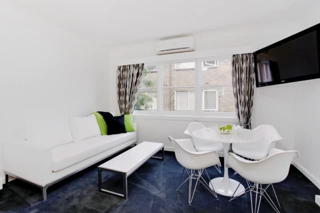 Charming studio near South Yarra train station