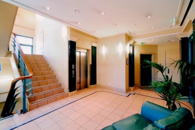 apartment near La Trobe Street image 3
