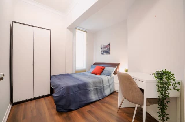 Room 4