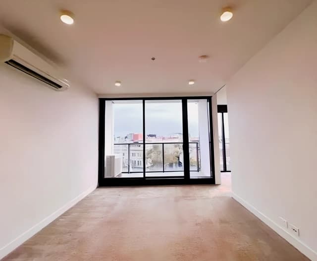 503/33 Mackenzie St image 4