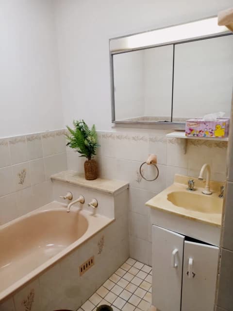 Room6