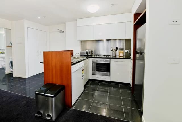 apartment near Cohen Place image