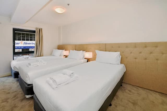 Cool 2-bedroom apartment near Flagstaff train station