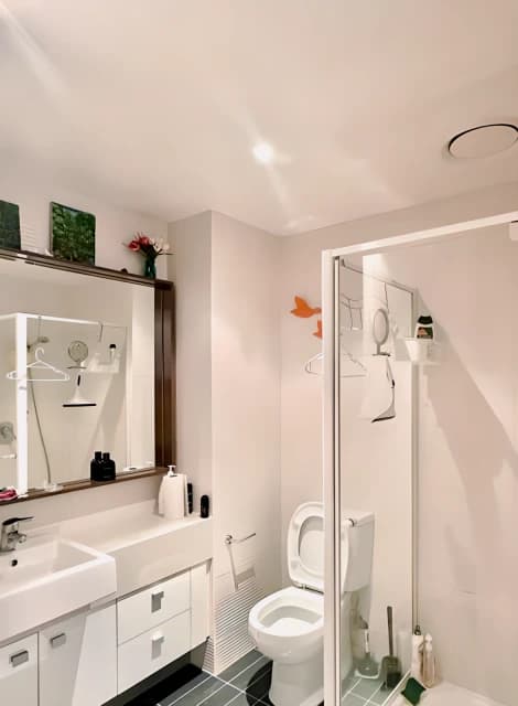 1 bedroom  1 bathroom