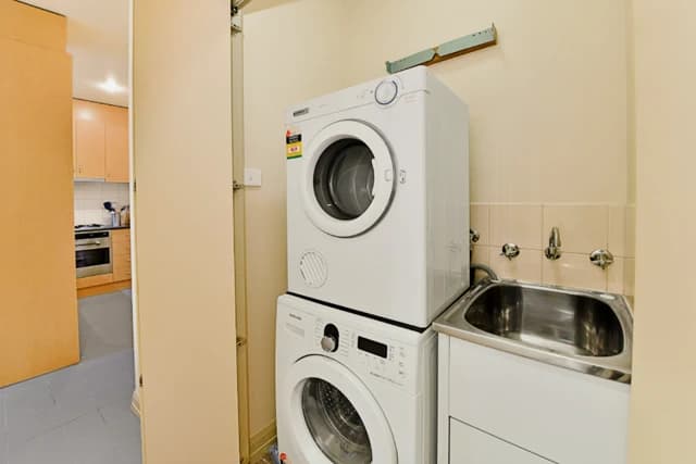 apartment near La Trobe Street