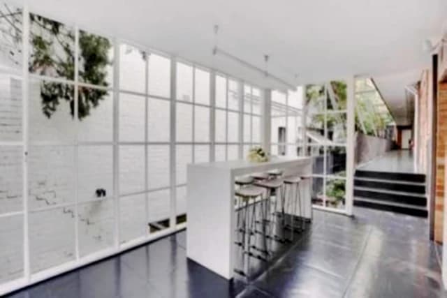 apartment near Darling Street South