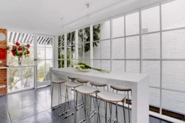 apartment near Darling Street South image 4