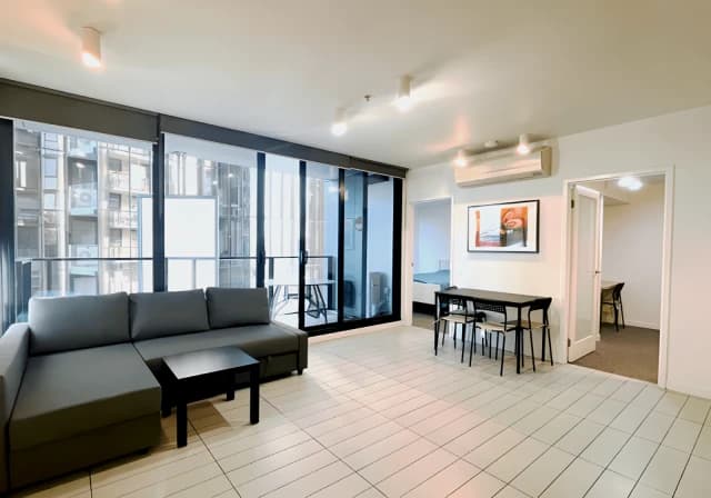 902/673 La Trobe Street