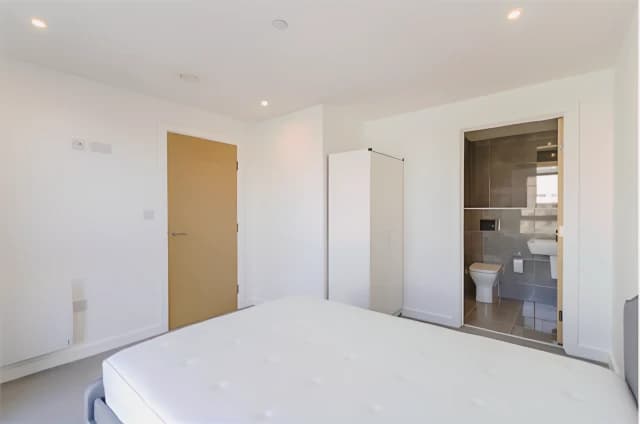 2 bedrooms 2 bathrooms