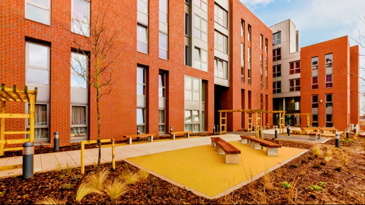 Outdoor Features