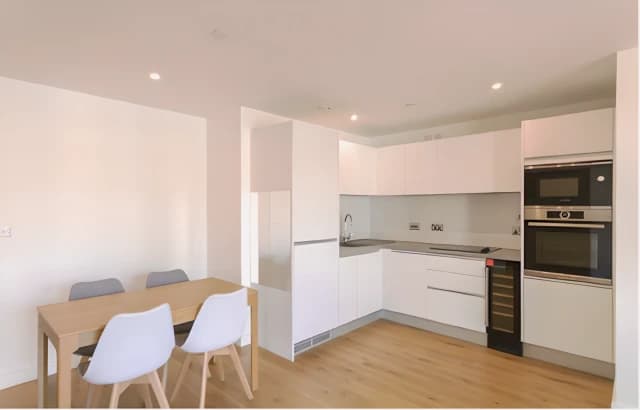 2 bedrooms 2 bathrooms