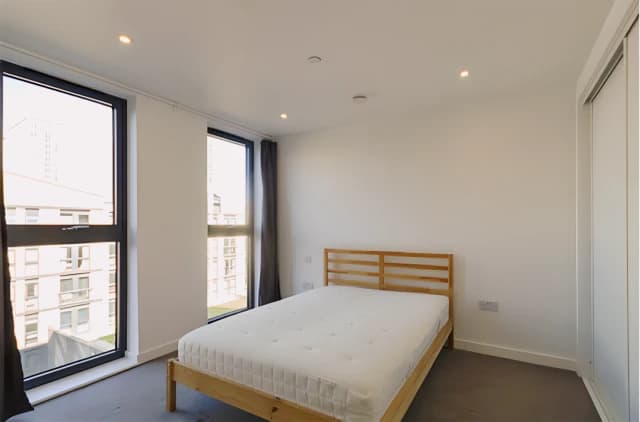 2 bedrooms 2 bathrooms