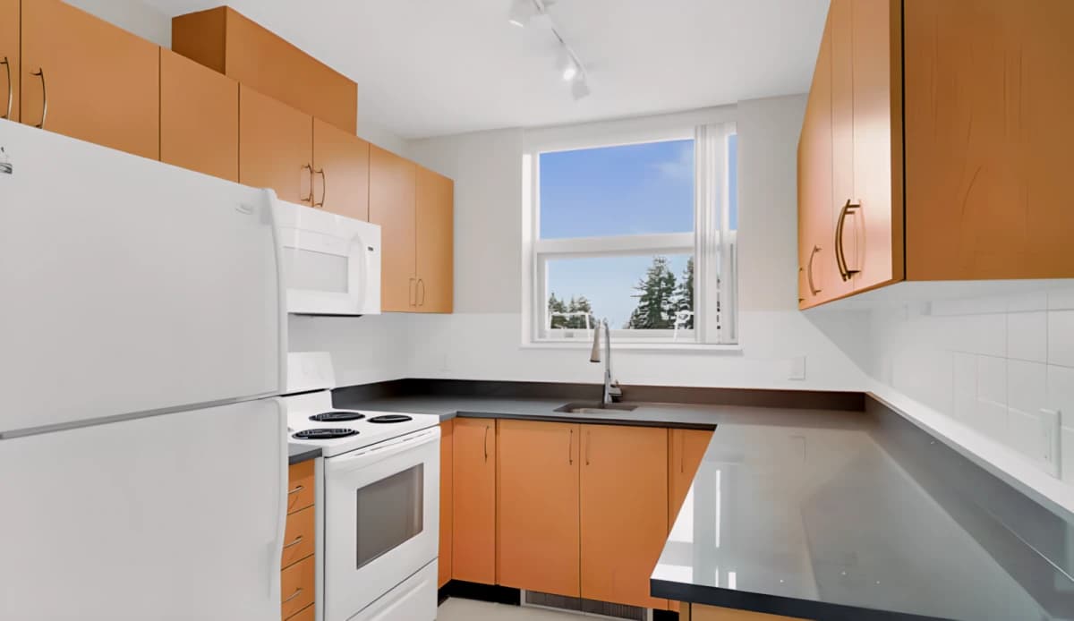 8950 University High Street image 3