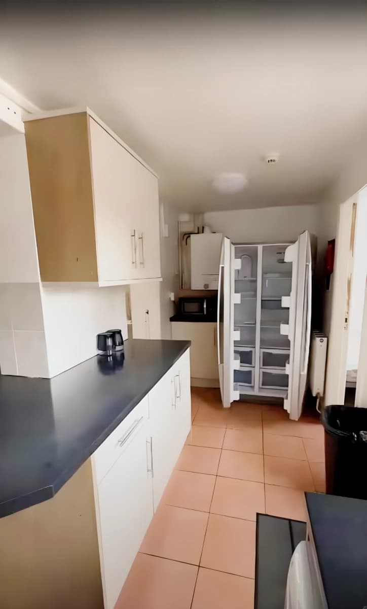 Shared Flat (bed room)