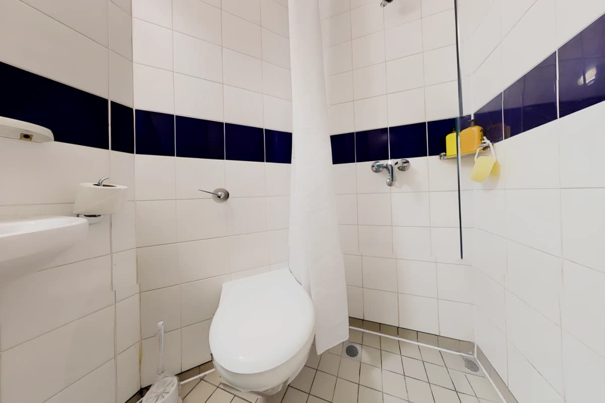 GoBritanya McMillan Residence image 5