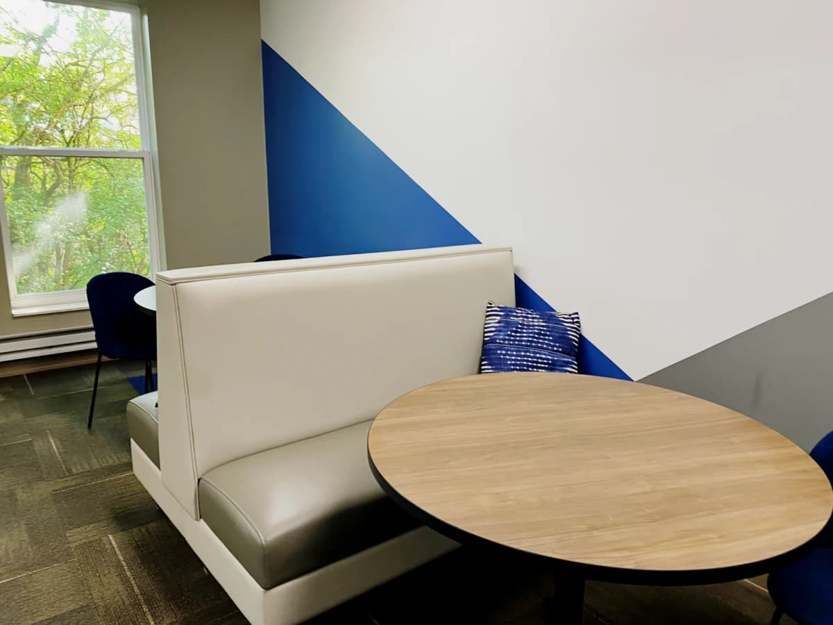 The Courtyards Student Apartments image