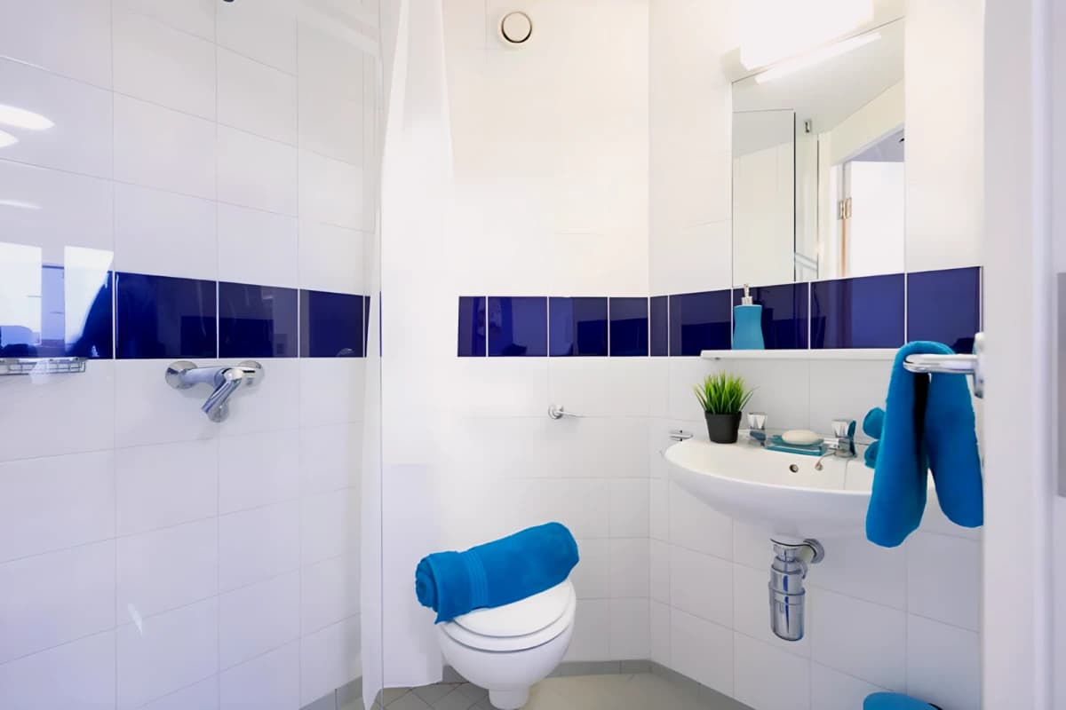 GoBritanya McMillan Residence image